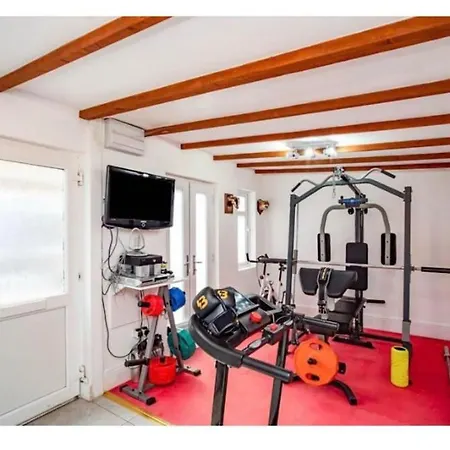 2 Bed - Walking Distance To Harry Potter Studio Watford  Exterior photo